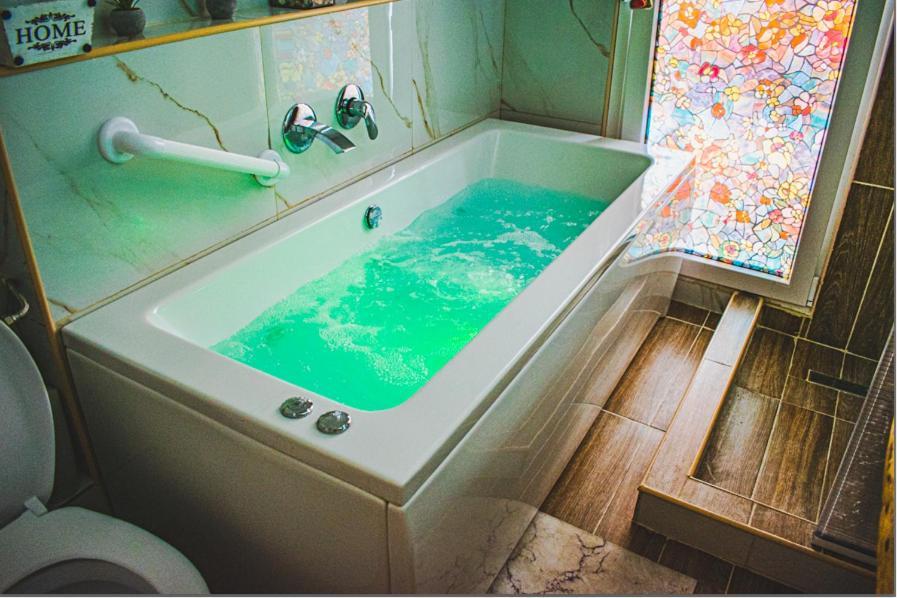 Kassandrou Suite Hot Tub-Jakuzzi - 2 Bedrooms - Big Balcony - Center Tesalónica Exterior foto
